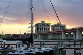 Hotel The Riverview - New Smyrna 3*